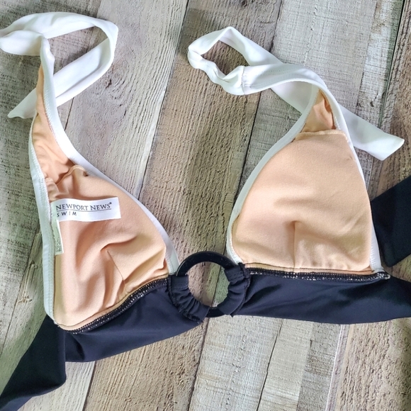 NEWPORT NEWS | Black & White Swim sz 2 - Picture 8 of 10